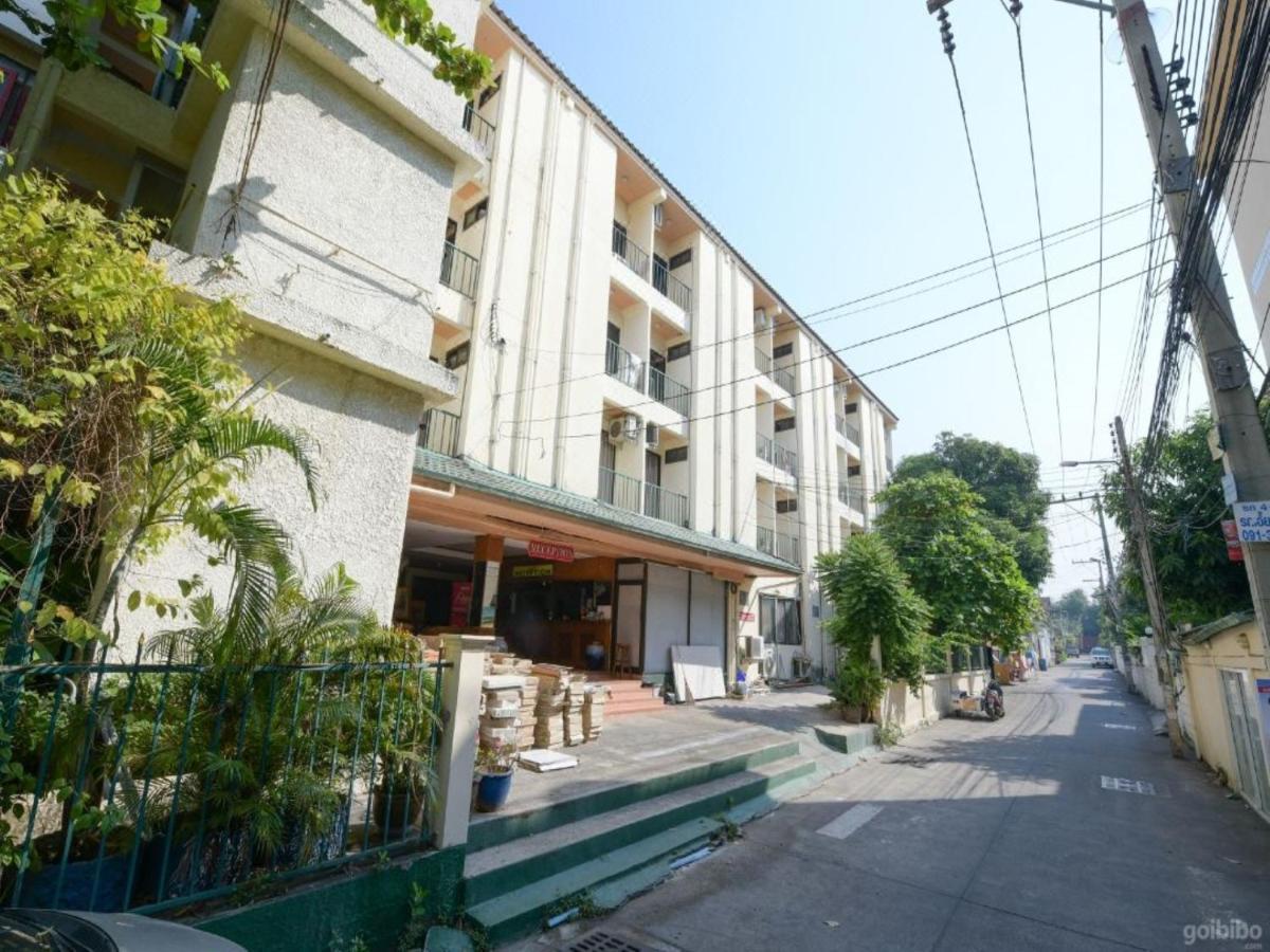 Shagwell Mansions Hotel Pattaya Bagian luar foto