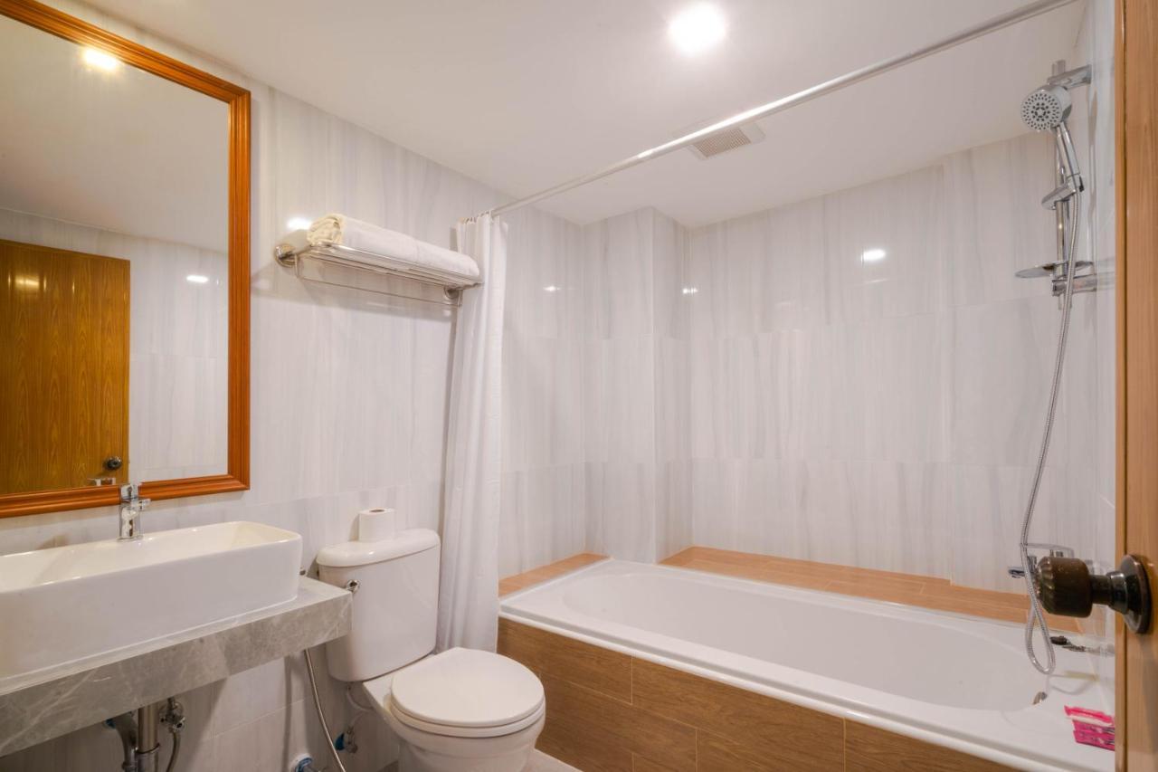 Shagwell Mansions Hotel Pattaya Bagian luar foto