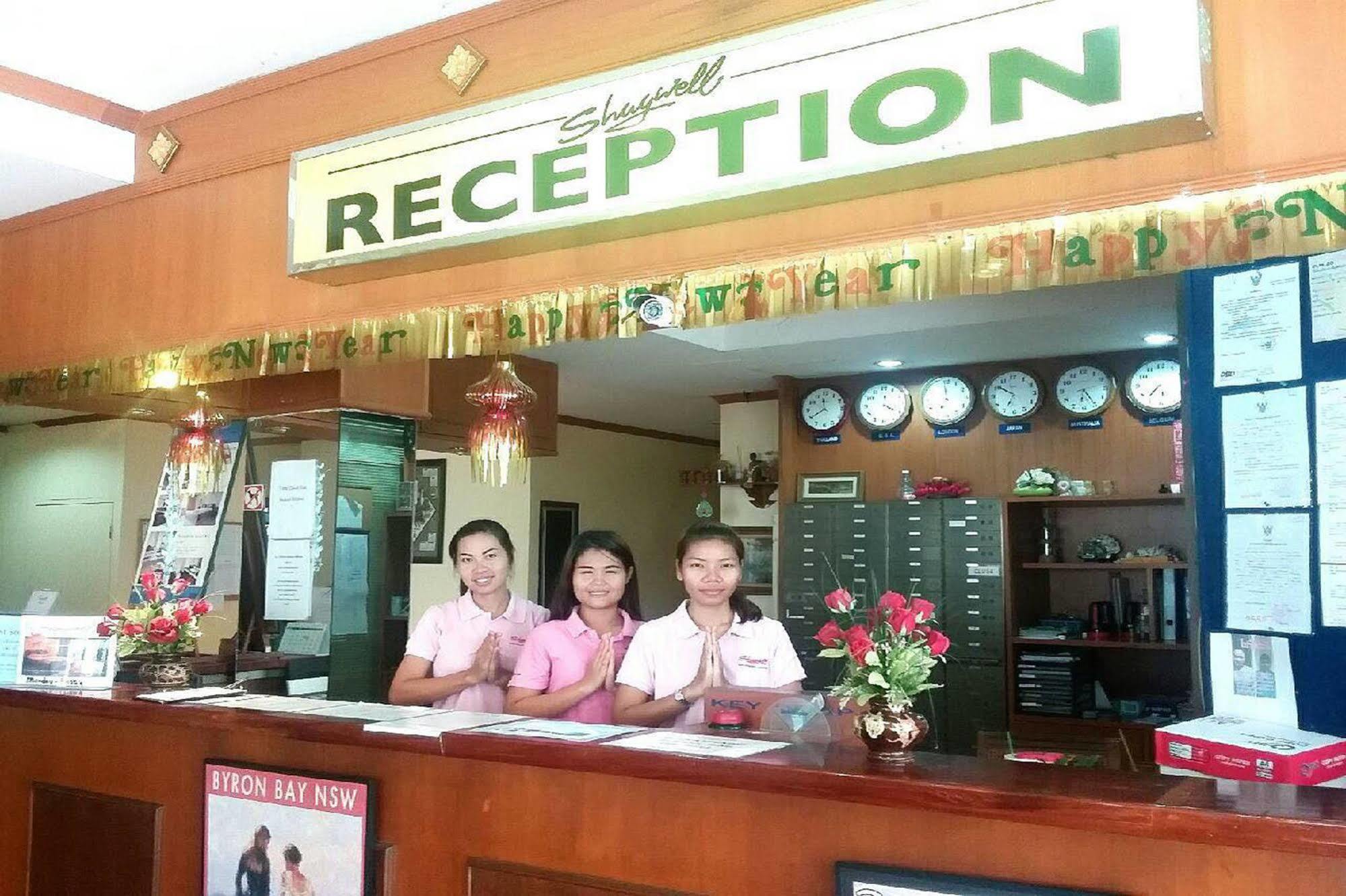 Shagwell Mansions Hotel Pattaya Bagian luar foto