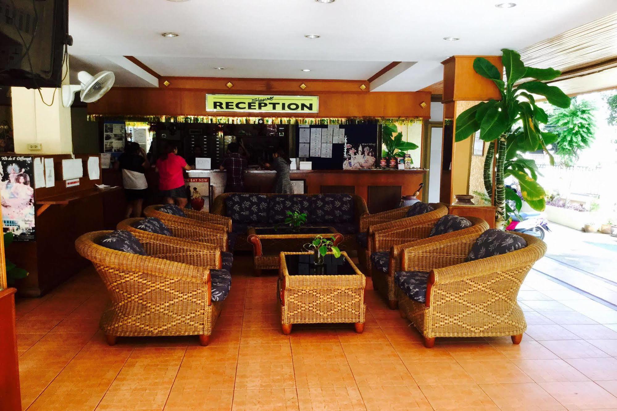 Shagwell Mansions Hotel Pattaya Bagian luar foto