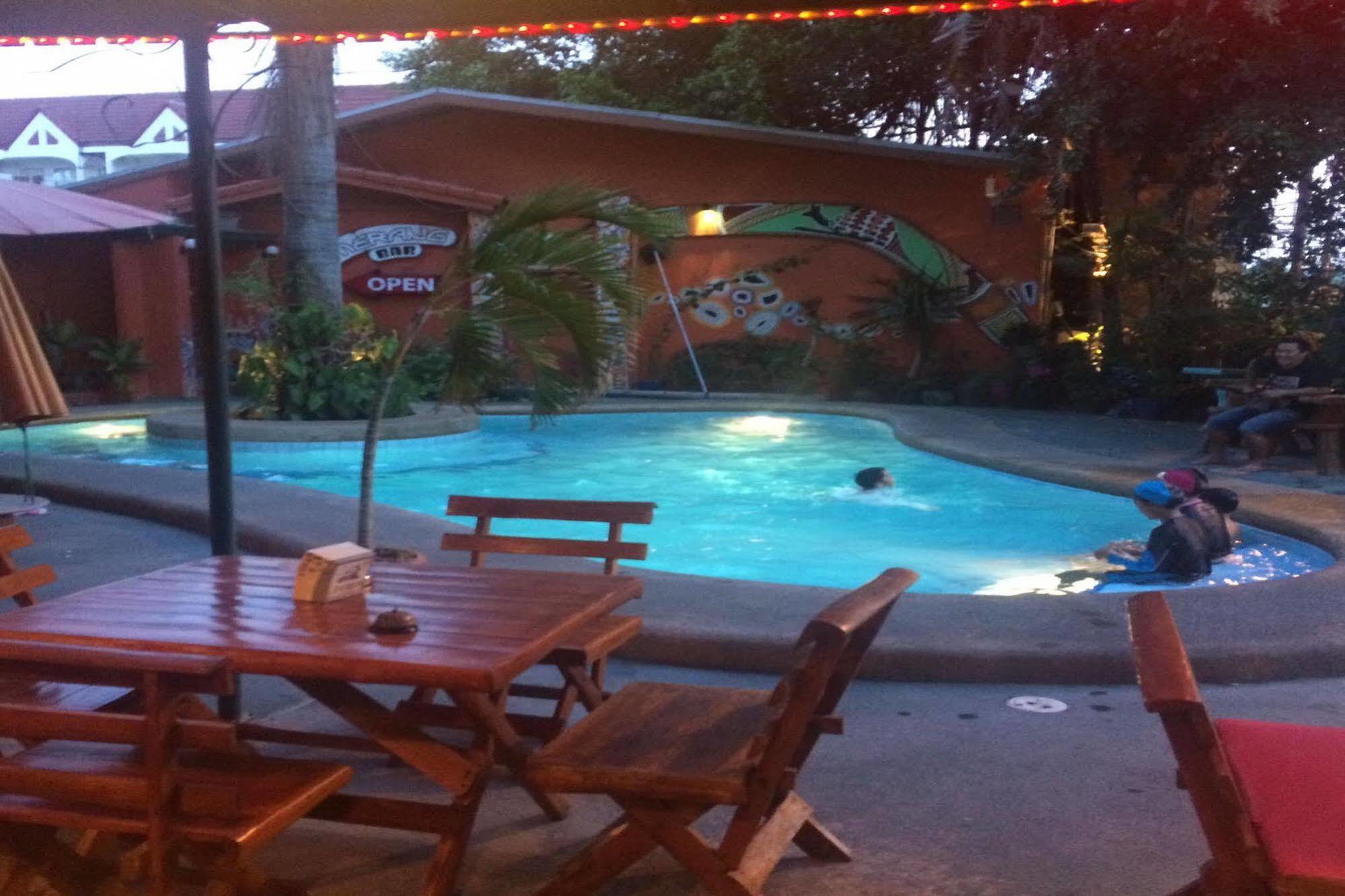 Shagwell Mansions Hotel Pattaya Bagian luar foto