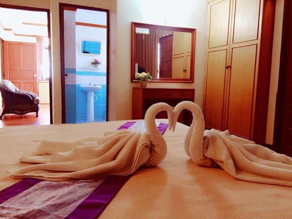 Shagwell Mansions Hotel Pattaya Bagian luar foto